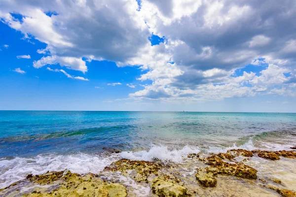 Onde sul mare — Foto Stock