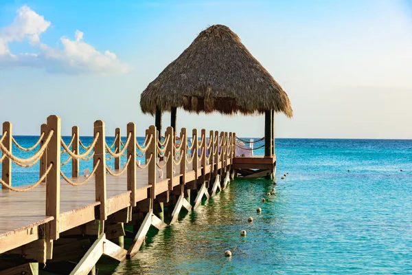 Sea bridge lusthus karibiska Dominikanska — Stockfoto