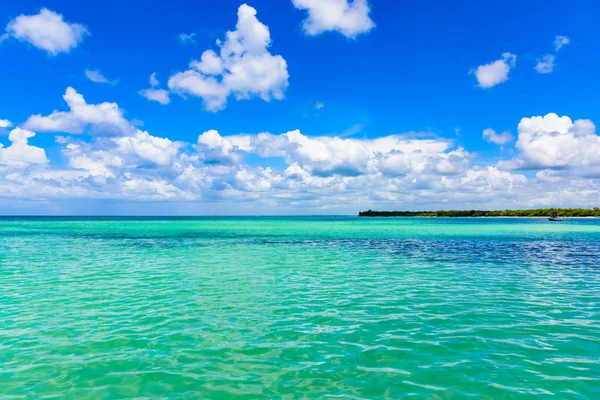 Playa de arena mar — Foto de Stock