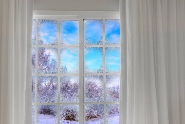 donmuş manzara pencereden görüntüleme