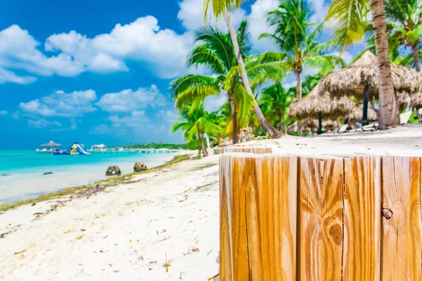 Praia paradisíaca mágica do mar do Caribe — Fotografia de Stock