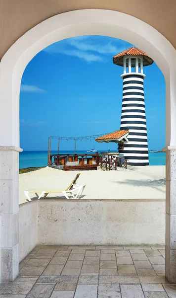 Puerta abierta de madera arco salida a la playa caribeña República Dominicana —  Fotos de Stock