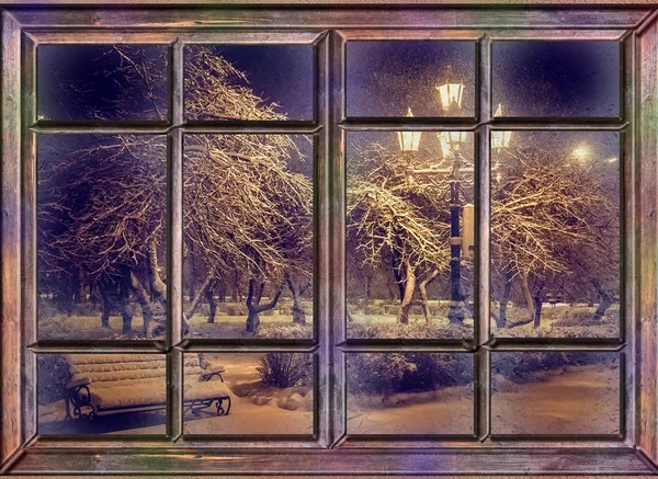 Noel 'den önceki gece donmuş pencere manzarası — Stok fotoğraf