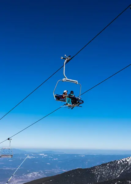 Bulgarije Bansko Februari 2020 Skigebied Bansko Snowy Skipistes Stoeltjesskiliften Station — Stockfoto