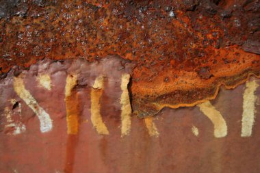 doku fırça eski metal plaka