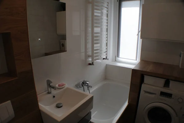 Minimalista Banheiro Branco Fotografia — Fotografia de Stock