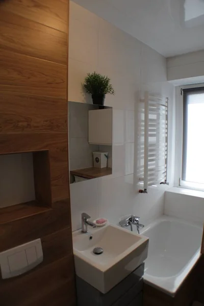 Minimalista Banheiro Branco Fotografia — Fotografia de Stock