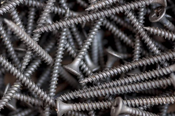 Metal vida yakın çekim