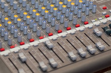 Ses Konsol yakın çekim