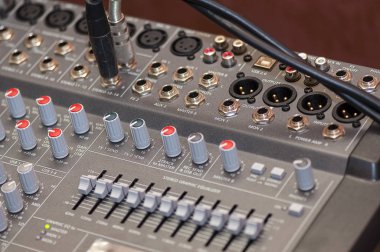 Ses Konsol yakın çekim