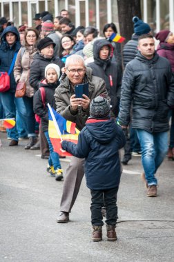 Timisoara, Romanya - 1 Aralık 2017: Ulusal Günü Yürüyüşü Romanya