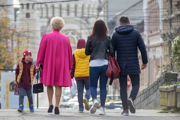 Timisoara Romania Noviembre 2019 Gente Caminando Por Calle Gente Real — Foto de Stock
