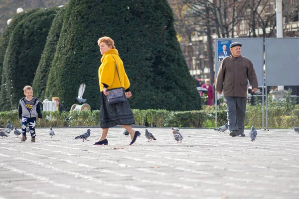 Timisoara Romania November 2019 People Walking Street Real People — Stock Photo, Image