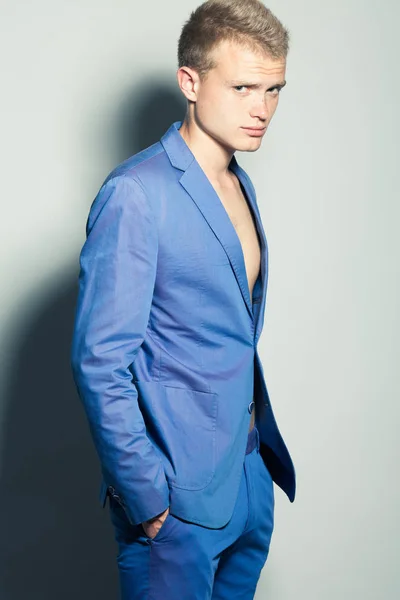 Male beauty concept. Portrait of young man with perfect haircut — Stock Photo, Image