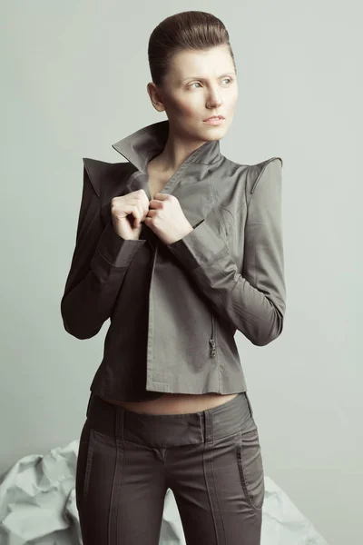 Konst Mode Haute Couture Konceptet Porträtt Androgyna Modell Med Kort — Stockfoto