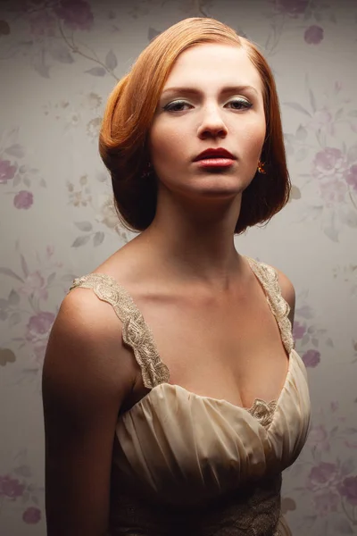 Belle Epoque, Beautiful Epoch concept. Young smiling lady with red hair — Stock Photo, Image