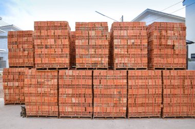 depolanan kil tuğla