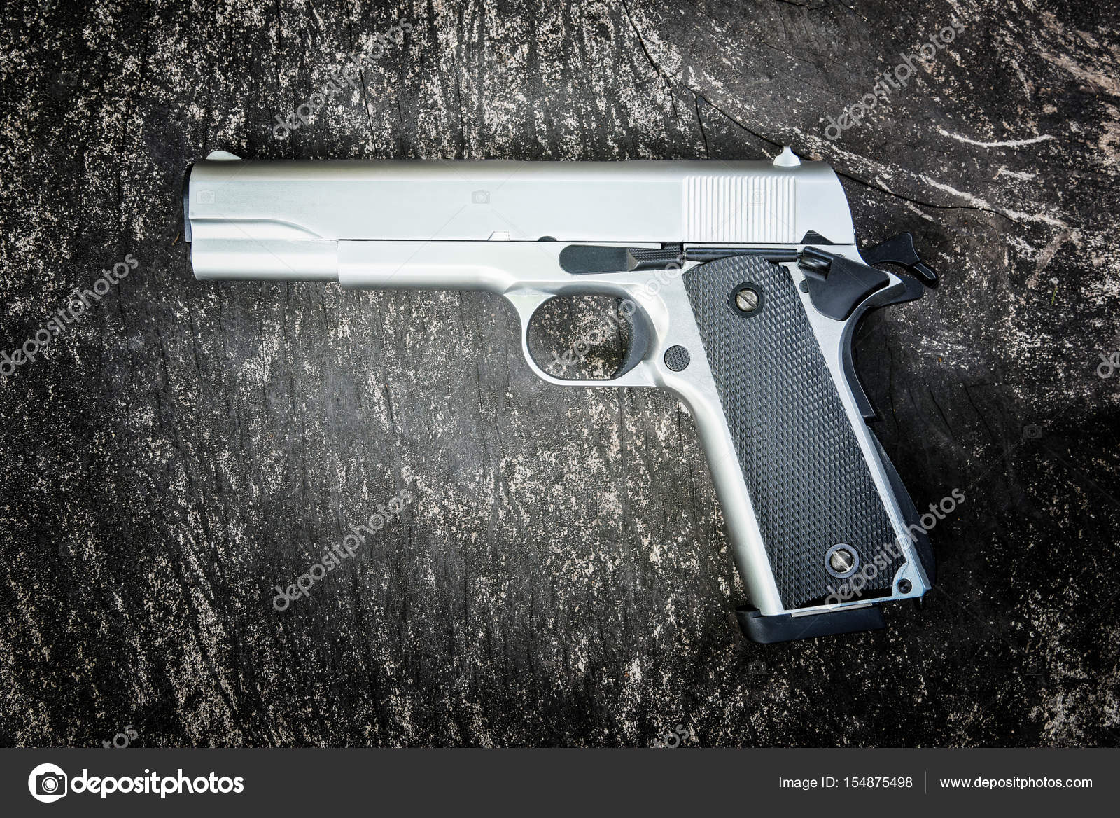 M1911 semiautomatic .45 caliber pistol — Stock Photo © jiggo_thekop