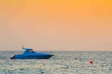 alacakaranlık saat sürat teknesi