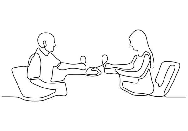 Vector cena romántica de solo continuo dibujado una línea en pareja de amor en un café o restaurante. Esbozo de minimalismo dibujado a mano silueta de imagen . — Vector de stock