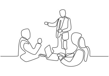 Sürekli bir iş görüşmesi çizimi ve tartışma. Üç kişi birbiriyle konuşuyor..