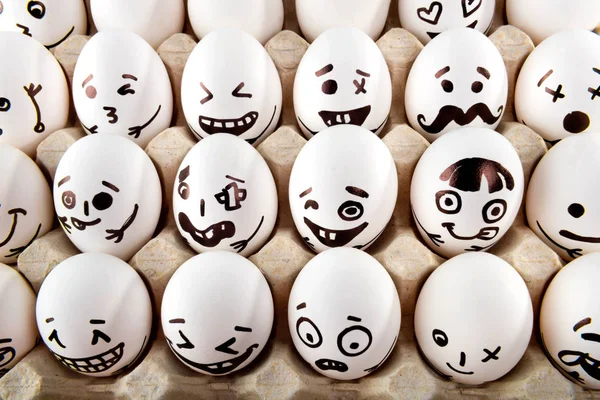 Huevos Con Caras Dibujos Animados Dibujados Bandeja — Foto de Stock