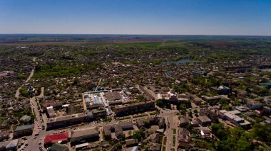 Bahar tipik köyünün havadan görünümü.