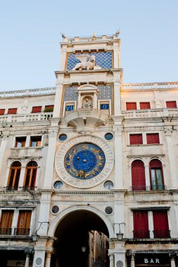 Venice, İtalya - 06 Nisan 2018: Şehir'in eski mimaride bir görünüm.
