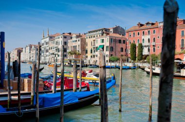 Venice, İtalya - 06 Nisan 2018: Venedik, İtalya Grand canal güzel görünümü.
