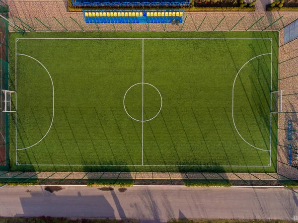 Πράσινο Γήπεδο Ποδοσφαίρου Αεροφωτογραφία Από Πάνω — Φωτογραφία Αρχείου