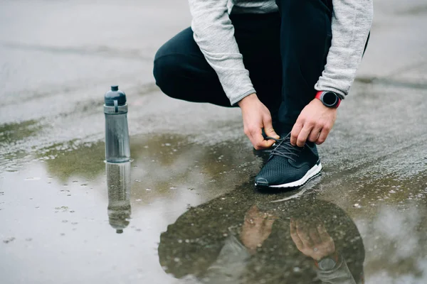 Exercício de fitness de inverno e conceito de corrida — Fotografia de Stock