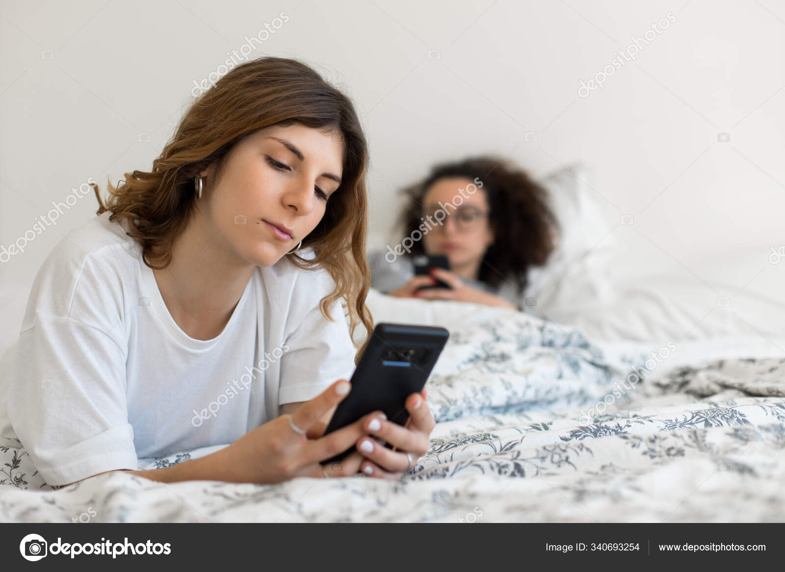 lesbian while the phone