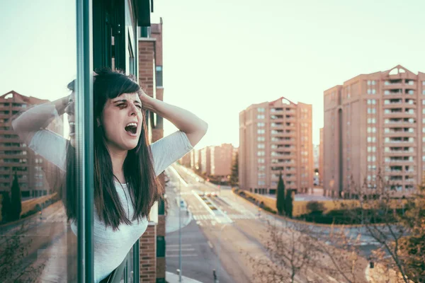 Domácí Násilí Zneužívání Zoufalá Žena Černýma Očima Zoufale Prosí Pomoc — Stock fotografie