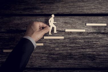 Retro tarzı görüntü corpo tırmanma başarılı bir iş adamı