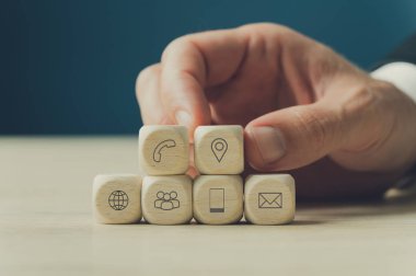 İş bağlantısı ve bilgi simgeleri