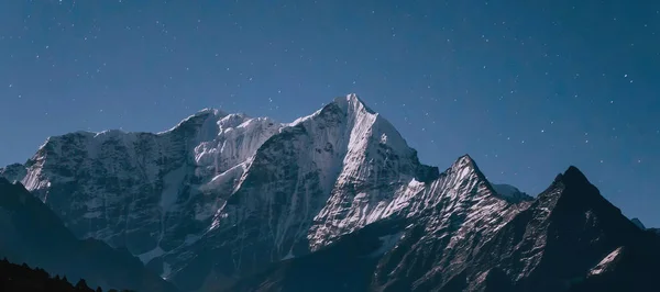 Everest Nocy Gwiaździste Niebo Jest Wyraźnie Widoczne — Zdjęcie stockowe