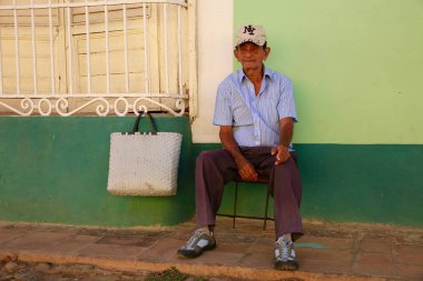 Bir dinlenme alarak Küba işçi