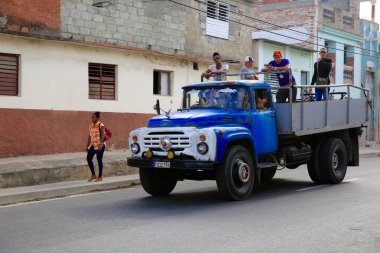 İşçi iş Site, Küba'ya yöneldi