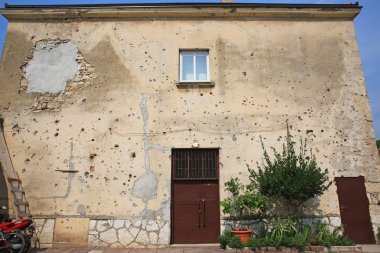 Topçu ve Bullet zarar, Bosna Savaşı