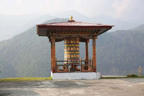 Picturesque Prayer Wheel, Bhutan — Stock Photo, Image