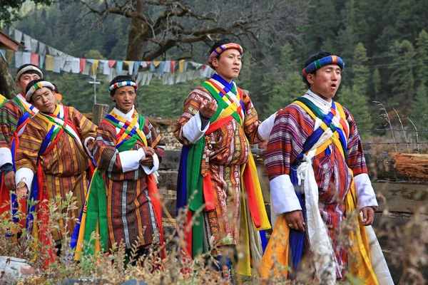 부탄에서 화려한 야크 축제 참가자 — 스톡 사진