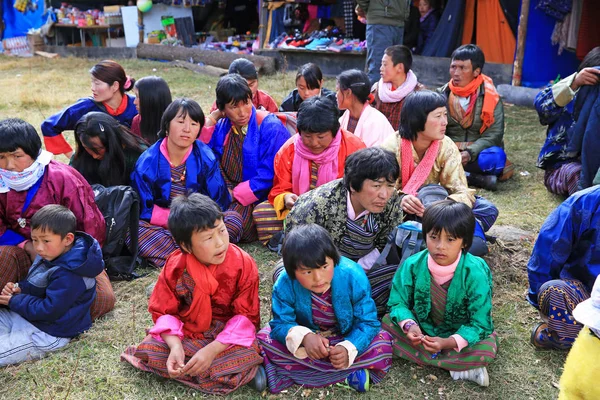 Színes Farm család részt vesz a jak Fesztivál, Bhután — Stock Fotó