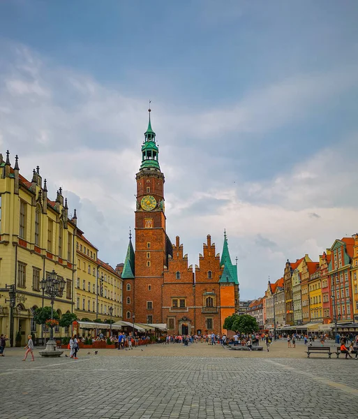 Wroclaw 2018 Május Városháza Vásártéren Felhős Napon — Stock Fotó