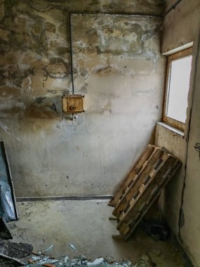 Eski gökdelenlerin tavan arası keşfi