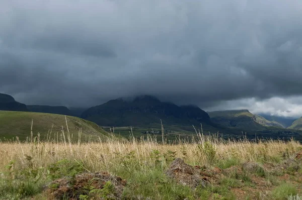 Drakensberg mountain in one stormy day — Stock Photo, Image