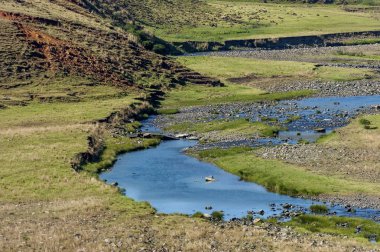 Nehir Drakensberg vadi dağ