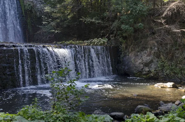 Cascata Nel Fiume Bistritsa Autunno Dal Villaggio Pancharevo Montagna Vitosha — Foto Stock