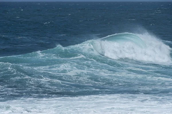 Cape Town, Güney Afrika 'daki Atlantik Okyanusu kıyısında
