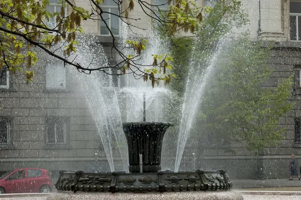 Dix Ans Une Fontaine Printemps Centre Sofia Bulgarie — Photo