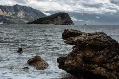 Eski Budva 'nın güzel manzarası, mongol.